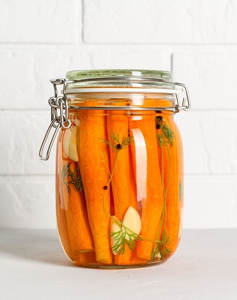 Fermented Carrots with Dill