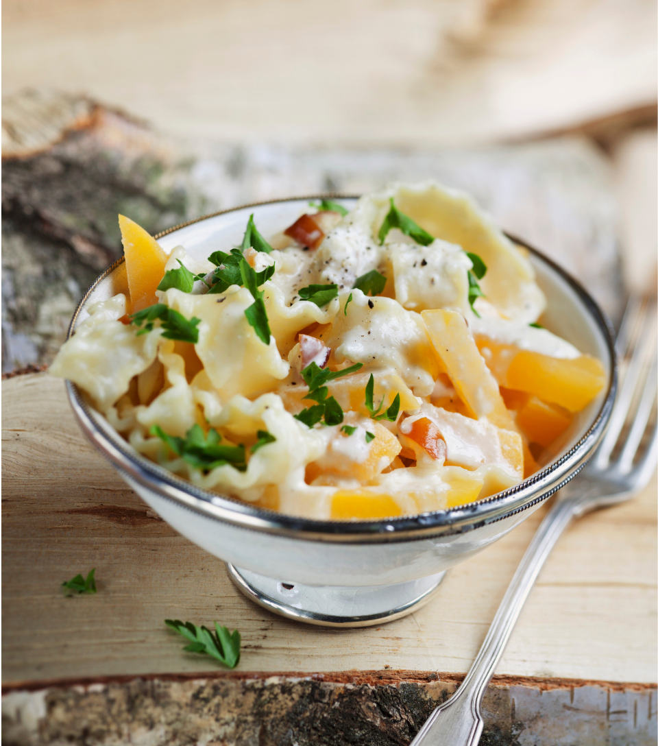 Pasta with cream and turnip sauce