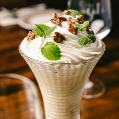 25 Louise Taverne Sundae00 Parfait glace a labsinthe