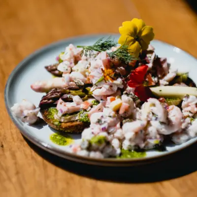 Recette tartine crevettes restaurant les fous braques 715x810 mai23