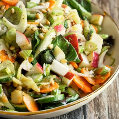 Salade de crudites et de pommes