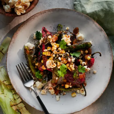 Poivrons grilles et mais deux facons