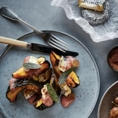 Courge rotie au fromage de chevre cendre