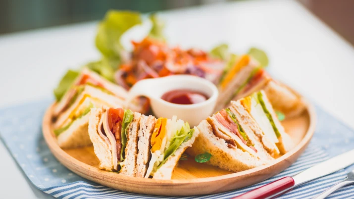 AQM R Thematique Relache 1920x1080